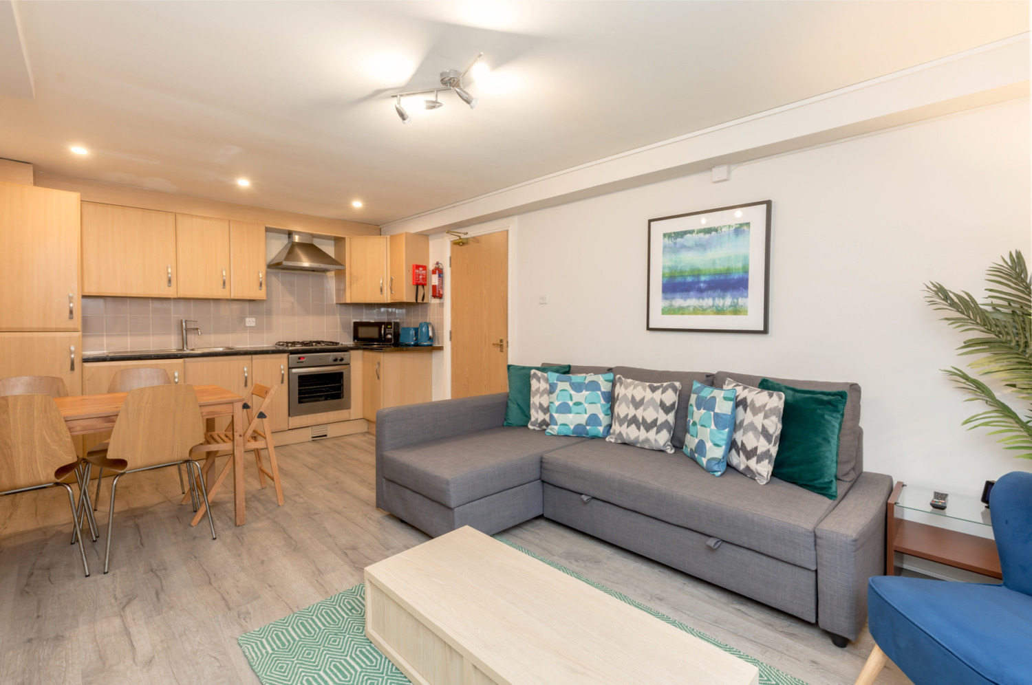 HOME | Destination Edinburgh Apartments